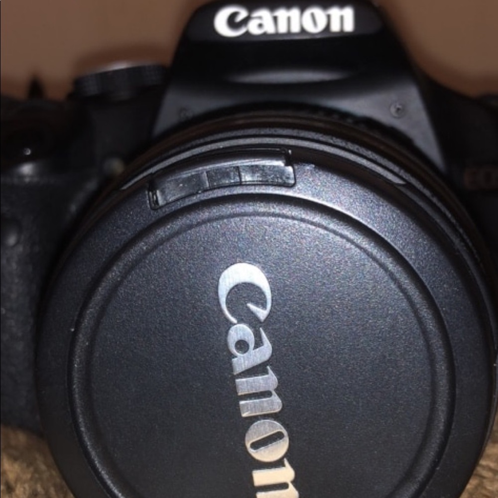 Canon EOS Rebel T1i,extra lens and bag